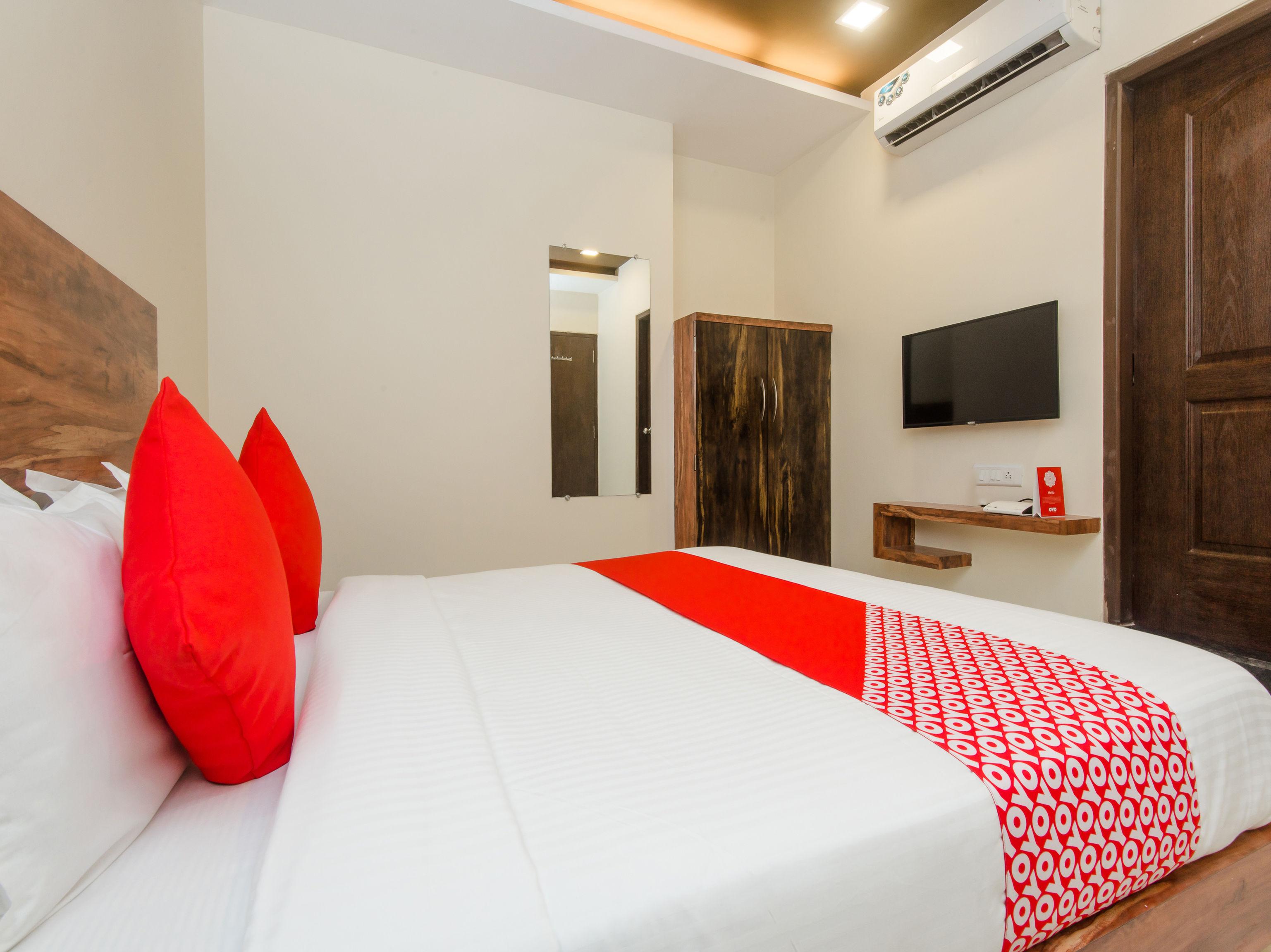 Hotel Sai Comforts Bapane Exterior photo