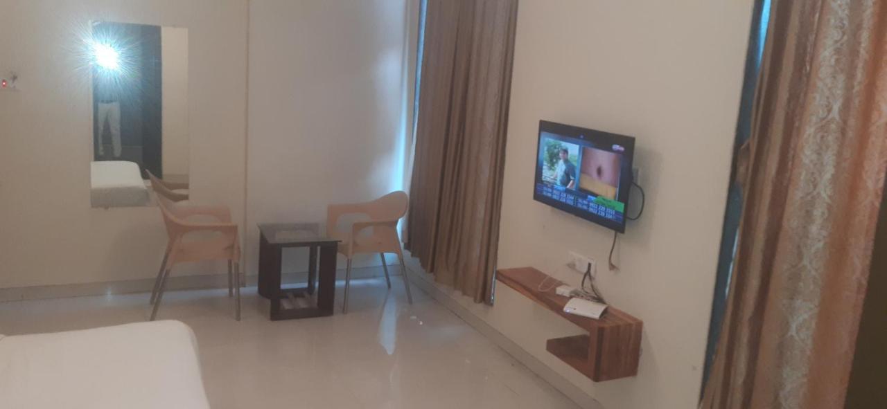 Hotel Sai Comforts Bapane Exterior photo